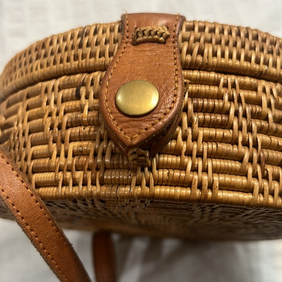Round Rattan Bag - Picture 3 of 7